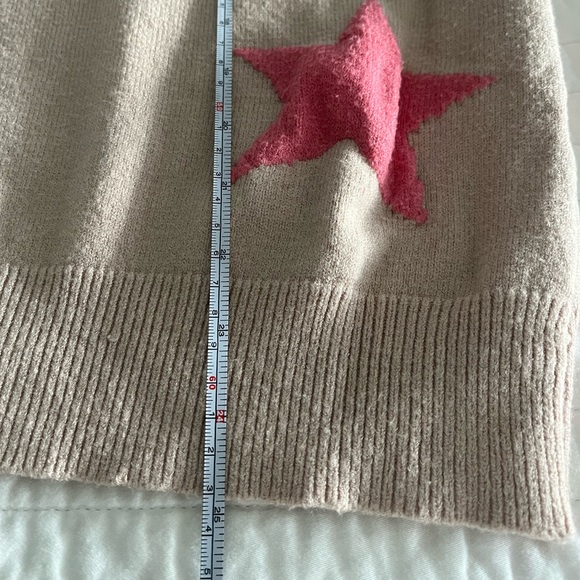 Star Sweater - Picture 7 of 12